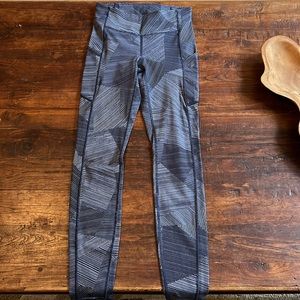 Lululemon Geometric HR Leggings